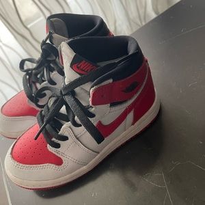Jordan 1’s Toddler size 9C.